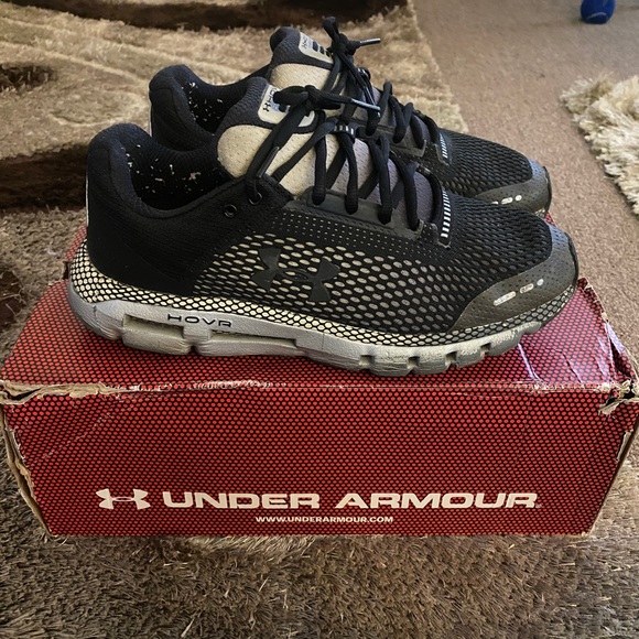 UA HOVR Infinite - Picture 2 of 4